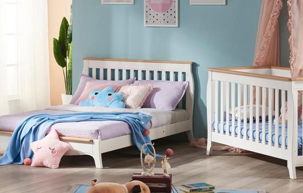 兔宝宝定制衣柜